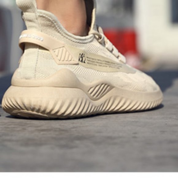 Men's Shoes - Picture 3 of 4